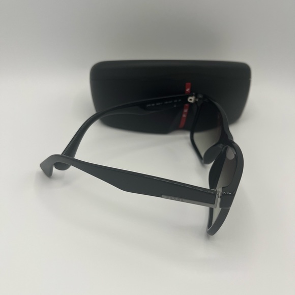 NWT Women’s Prada Sunglasses - Picture 4 of 4